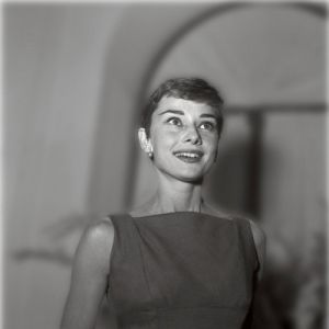 Photo of Audrey Hepburn - style icon - Audrey Hepburn in dark frock.jpg